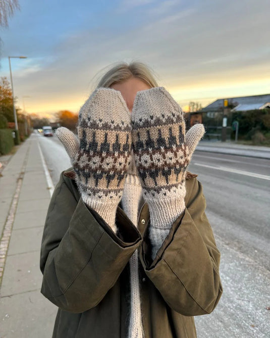 Celeste Mittens Pattern