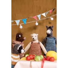 Mouche and Friends